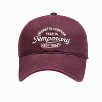 Casquette de baseball personnalisée bordeaux en sergé de coton à 6 panneaux, broderie cursive, sangle réglable, unisexe, style rétro, vente en gros OEM ODM