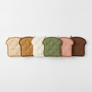 Trousse à crayons en sergé de coton doux en forme de toast, pochette plate matelassée mignonne avec fermeture éclair, papeterie Kawaii en forme de pain, cadeau personnalisé avec logo - Product Image 6