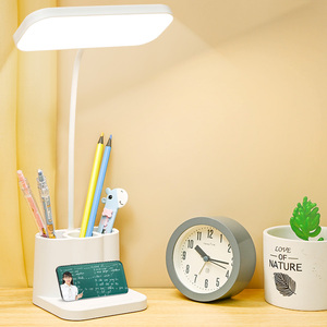 <span class=keywords><strong>Lampe</strong></span> de bureau moderne à piles rechargeable 800mA Affichage de la température à LED tricolore Support multifonctionnel pour stylo d'étude - Product Image 1