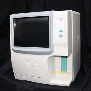 جهاز تحليل الدم الآلي البيطري Rayto RT-7600 مع تقرير اختبار دقيق - Product Image 1