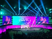 Pemasangan Cepat Panel LED Video Wall Nirkabel P3.9mm 500x1000mm untuk Penggunaan Sewa Panggung Fleksibel dan Acara
