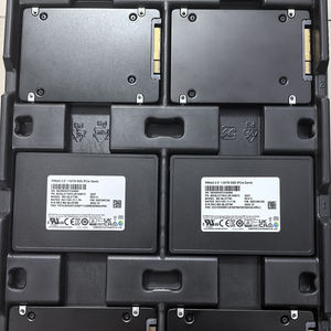 适用于PM9A3 MZQL21T9HCJR-B7C 1.92T 2.5 "U.2固态硬盘 - Product Image 4