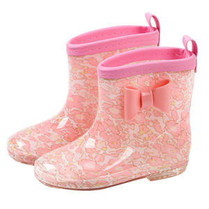 Botas <span class=keywords><strong>de</strong></span> lluvia <span class=keywords><strong>de</strong></span> <span class=keywords><strong>tela</strong></span> floral <span class=keywords><strong>para</strong></span> niños Diseño <span class=keywords><strong>de</strong></span> persecución <span class=keywords><strong>de</strong></span> estrellas <span class=keywords><strong>para</strong></span> otoño Entrega lista <span class=keywords><strong>para</strong></span> niños niñas bebés - Product Image 5