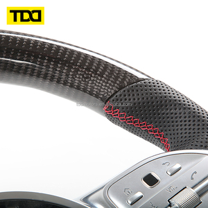Volant en fibre de carbone cousu main de haute qualité TDD pour les modèles Mercedes-Benz des séries E, GLA, GLC, GLE, GLS, CLA et CLS - Product Image 4