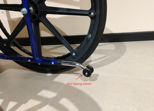 Sedia a rotelle manuale leggera e pieghevole funzionale per <span class=keywords><strong>terapia</strong></span> <span class=keywords><strong>medica</strong></span> e materiale in acciaio per uso clinico - Product Image 5