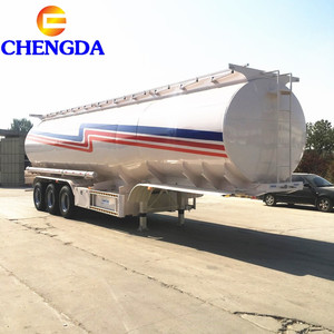 Semi-remorque citerne à carburant diesel personnalisée neuve à 3 essieux de 35 000 litres à <span class=keywords><strong>vendre</strong></span> - Product Image 3