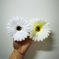 Têtes de tournesols artificielles en soie colorées en gros, 10 cm, fleurs pour corsage, pour la remise des diplômes, la fête des Mères et la fête des Pères