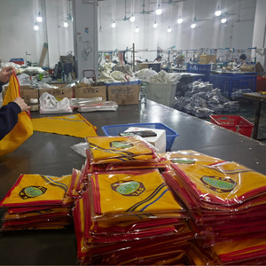 ผ้าพันคอปักลายโลโก้แบบกำหนดเองสำหรับเด็กผู้หญิงและเด็กผู้ชาย อุปกรณ์เสริมสำหรับลูกเสือ ผ้าพันคอปักลาย Pathfinder Adventure Club พร้อมกระดุมข้อมือ - Product Image 6