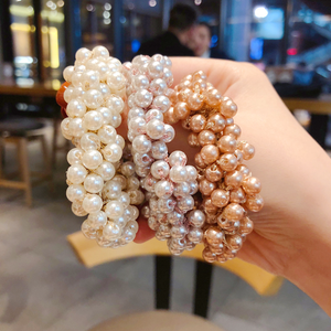 Großhandel Elastisches Designer-Perlenhaarband für Mädchen und Frauen im Europäischen & Amerikanischen Stil 3 Farben Haargummi - Product Image 3