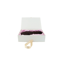 Emballage de luxe pour perruques, boîte noire avec fermeture magnétique, emballage rigide doublé de satin, boîtes cadeaux pour perruques avec insert en tissu satiné