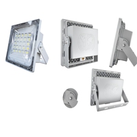 Lampu Sorot Tenaga Surya 65W LED IP65 dengan Baterai LiFePO4 45Ah, Sudut Sinar Bat Wing, Penerangan Stadion Olahraga
