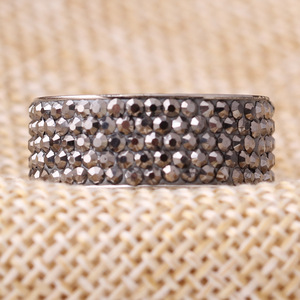 Bague incrustée de diamants noirs 8 mm micro-pavés, bijoux de mode unisexe, cadeau - Product Image 3