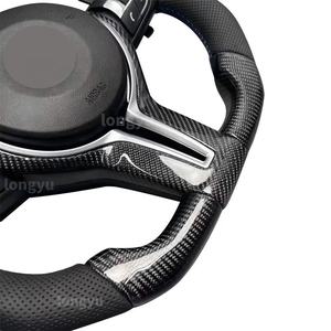 Volante de fibra de carbono al por mayor para <span class=keywords><strong>BMW</strong></span> <span class=keywords><strong>Serie</strong></span> <span class=keywords><strong>1</strong></span> E88 128i 135i 135is 120d <span class=keywords><strong>118d</strong></span> 123d Convertible - Product Image 4