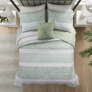 DB 4-Piece Seersucker <b>Quilt</b> Set with <b>Throw</b> Pillow for Home Use - Product Image 3