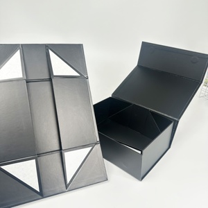 Boîte cadeau magnétique pliable noire mate personnalisée, boîte cadeau de luxe pour l'emballage - Product Image 3