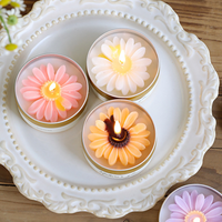 Bougies parfumées en gros faites à la main en cire de soja, en forme de fleur de camomille, dans des boîtes métalliques, avec couvercle, pour aromathérapie, décoration intérieure, cadeau, fête