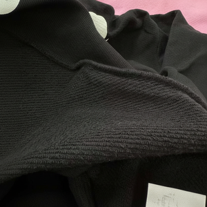 เสื้อฟุตบอลแบบสวมหัวมีฮู้ดสีขาวส้มดำเย็บตามสั่ง - Product Image 1