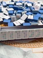 Tuiles de Mahjong américaines en acrylique à 4 couches, motif double poisson bleu ciel, style classique moderne