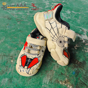 Zapatos Usados al por Mayor para Niños KungFu KingAAA, en Fardos, de Reino Unido y <span class=keywords><strong>China</strong></span>, en Venta - Product Image 1