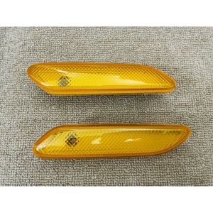 ไฟเลี้ยวหน้ากันชนหน้าโตโยต้า R60 R61 สีเหลือง 12V ฮาโลเจน ซ้ายขวา คู่ - Product Image 1