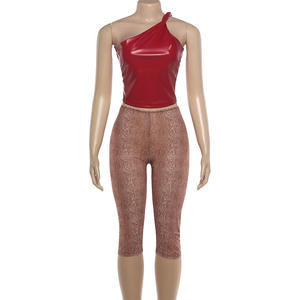 GHY6658 Set Estivo Hipster 2 Pezzi da Donna: Top a Spalla Asimmetrica in PU + Pantaloncini Aderenti Elasticizzati, Outfit da Club - Product Image 5