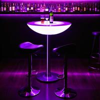 Meubles de bar et tables en plastique LED à changement de couleur magique moderne pour les ensembles de meubles de fête et d'événements de discothèque