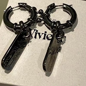 Pendientes de Aro Finos Geométricos Chapados en Oro con Colgante Grande de Letra Saturno, Joyería de Lujo para Mujer, Estilo Emperatriz Occidental - Product Image 2