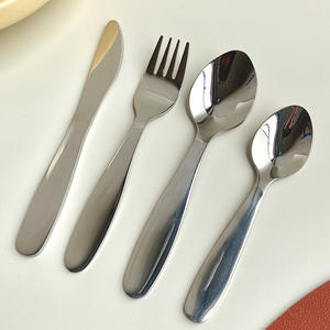 Juego de cuchillo, tenedor y cuchara para niños A62, acero inoxidable 304, cuerpo recto, color sólido, para niños pequeños, calidad de primera clase - Product Image 5