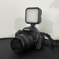 Mini Lampe LED de Remplissage Massa MJ58 3000K-7000K, Rechargeable, pour Vidéo, Photographie en Direct, Téléphone et Appareil Photo, Éclairage Tricolore de Poche