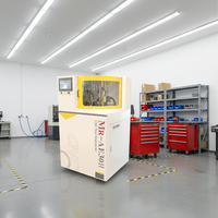 Affûteuse de outils et de fraises CNC entièrement fermée, machine d'affûtage d'outils multi-axes automatique pour services d'affûtage de reprise