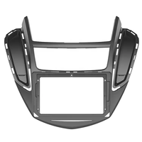 Pour Chevrolet 2014 Trax vente en gros accessoires de voiture Radio vidéo tableau de bord panneau multimédia cadre de lecteur panneau de Fascia de voiture