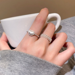Bague d'index en forme de coeur Simple luxueuse pour les femmes bague de niche brossée populaire en maille réglable plaquée or - Product Image 2
