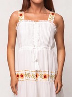Robe d'été pour femme, style bohème, en coton tissé, à motif floral, col mandarin, pour les vacances à la plage, avec détails brodés