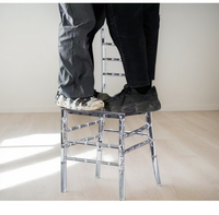 Meilleure vente chaise en plastique transparent empilable en cristal pour usage commercial pour les hôtels salon extérieur parcs pour mariages événements