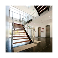 Escalier droit d'intérieur à capacité élevée, section unique, pour loft, bibliothèque ou salle résidentielle
