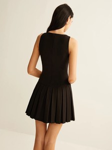 Abito Mini Estivo 2026 da Donna di Buona Qualità, Trasparente, Dolce, Plissettato, Senza Maniche, Vestibilità Slim, Eco-Friendly, per Feste e Serate - Product Image 3