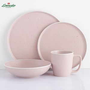 ชุดถ้วยชามเซรามิกเคลือบเป็นมิตรกับสิ่งแวดล้อมหรูหราทาสีด้วยมือสีชมพูสำหรับไมโครเวฟ & เครื่องล้างจานชามและจานที่ปลอดภัย - Product Image 1