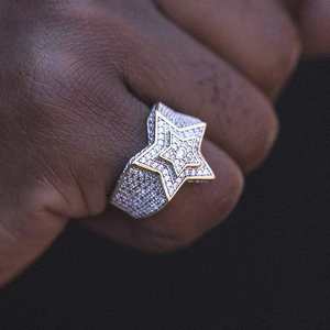Anello Hip Hop Punk Pesante Color Oro con Grande Stella, Completamente Tempestato di Zirconi Cubici, Gioiello Luccicante per Uomo e Donna, Spedizione Diretta - Product Image 1