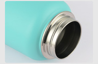 Bouteille d'eau de voyage isotherme en acier inoxydable avec couvercle à paille et poignée, compatible porte-gobelet de voiture, anti-fuite pour camping-car et road trip