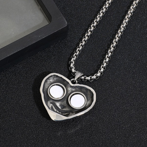 Yunnique – collier avec pendentif œil maléfique, visage de satan, en acier inoxydable, yeux rouge, bleu, vert, jaune, bijoux punk unisexes, design géométrique - Product Image 4