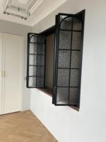 Ventanas Plegables Francesas Modernas de Aleación de Aluminio y Vidrio para Apartamentos, Salas de Estar, Hoteles, Restaurantes y Cocinas
