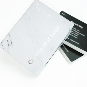 Jeu de cartes de conversation pour couples, design personnalisé imprimé, motif marbré de qualité supérieure, durable, avec boîte rigide en deux parties - Product Image 5