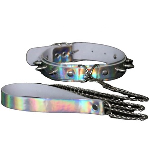 Collar de cuero PU holográfico con remaches, estilo punk, sexy, para mascotas, con cuerda de tracción, gargantilla de moda con cadena. - Product Image 2