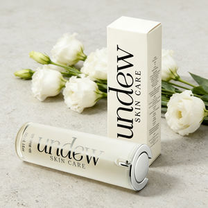 Sérum facial anti-âge UNDUE à la vitamine C avec acide férulique et vitamine E pour éclaircir et réduire les rides - Product Image 2