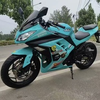 Kawasak1 Ninja 400cc Moteur bicylindre en parallèle Essence Moto sportive de niveau d'entrée Moto de course Économe en carburant Vente en gros en stock