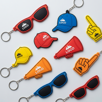 Ensemble de porte-clés PVC pour sports nautiques d'été, en forme de planche de surf, lunettes de plongée et gilet de sauvetage, cadeau promotionnel personnalisé, vente en gros