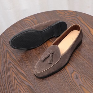 Nuevos mocasines con flecos de cuero mate y elegantes para hombre, zapatos de cuero genuino estilo británico, zapatos casuales de cuero de una pieza para hombre - Product Image 3