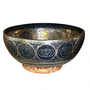 Bol chantant en bronze plaqué argent avec motif chakra en relief pour la prière et la méditation, artisanat métallique rond gravé sur le thème du Bouddhisme - Product Image 1
