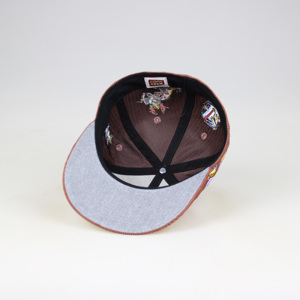 Cappellino con Visiera Piatta di Alta Qualità, Logo Ricamato Personalizzato con Personaggi di Film - Product Image 5