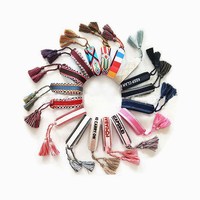 Colorido hermoso hecho a mano pulsera tejida nombre personalizado/letras/logotipo trenzado pulsera de la amistad
